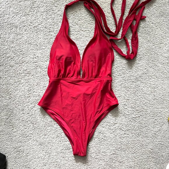 CUPSHE  | Women's One Piece Swimsuit Deep V Neck Crisscross Back| Red | Size: M - Picture 5 of 11